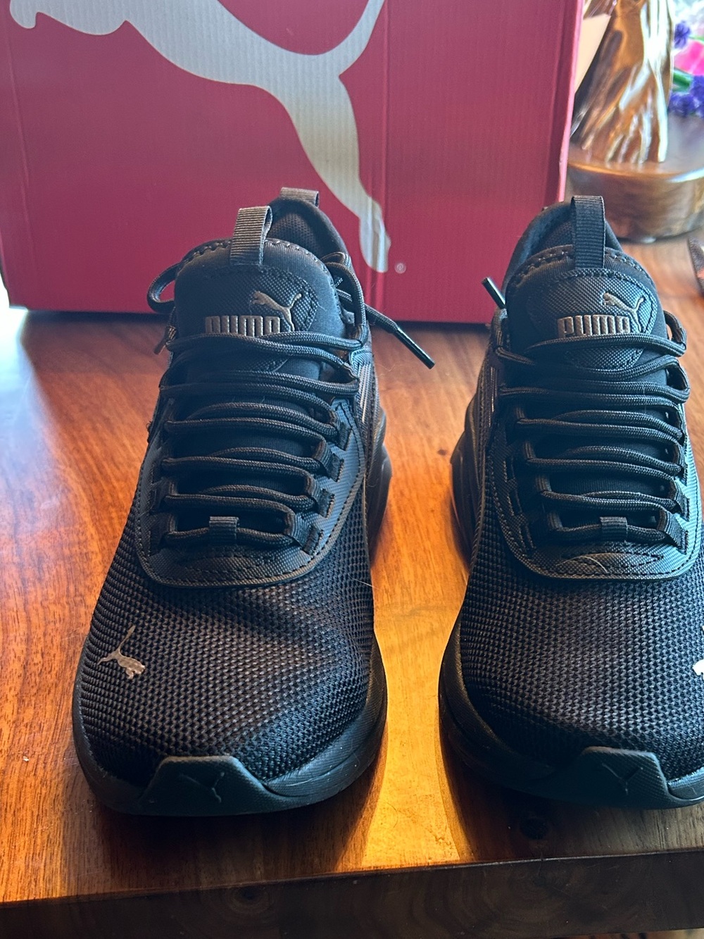 Puma Women's Black Mesh Athletic Sneakers Size 8 . Never worn